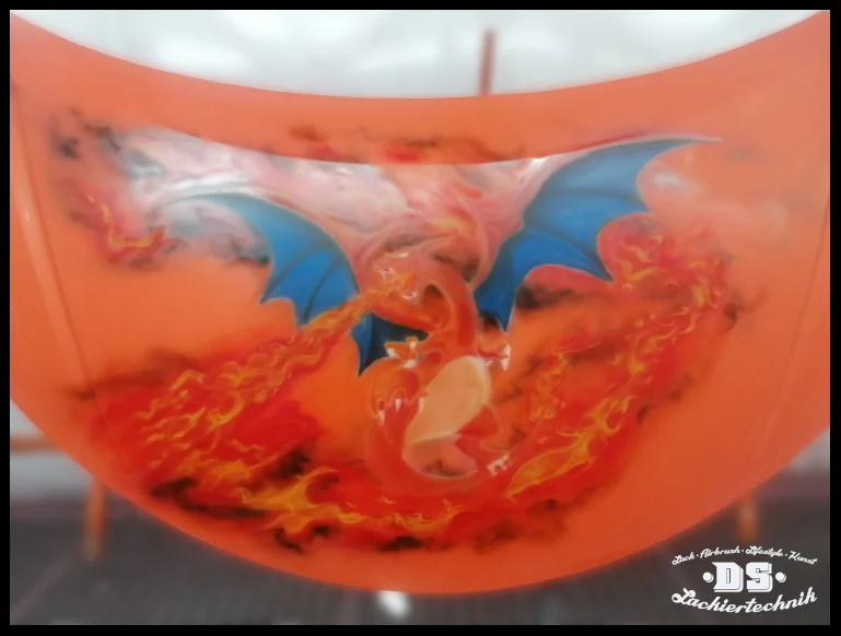 Drache Airbrush step4 Airbrush Drache: Candy-Orange-Lasur für intensivere Farben